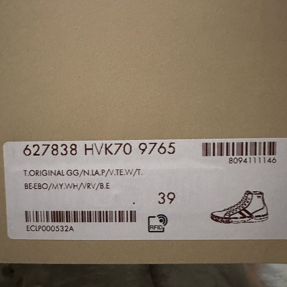 Authentic Gucci sneakers - Picture 8 of 15